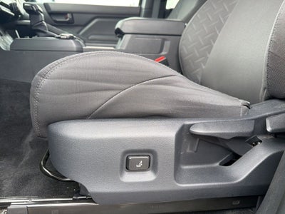 2025 Toyota Tacoma SR5 1-Owner / Clean Carfax
