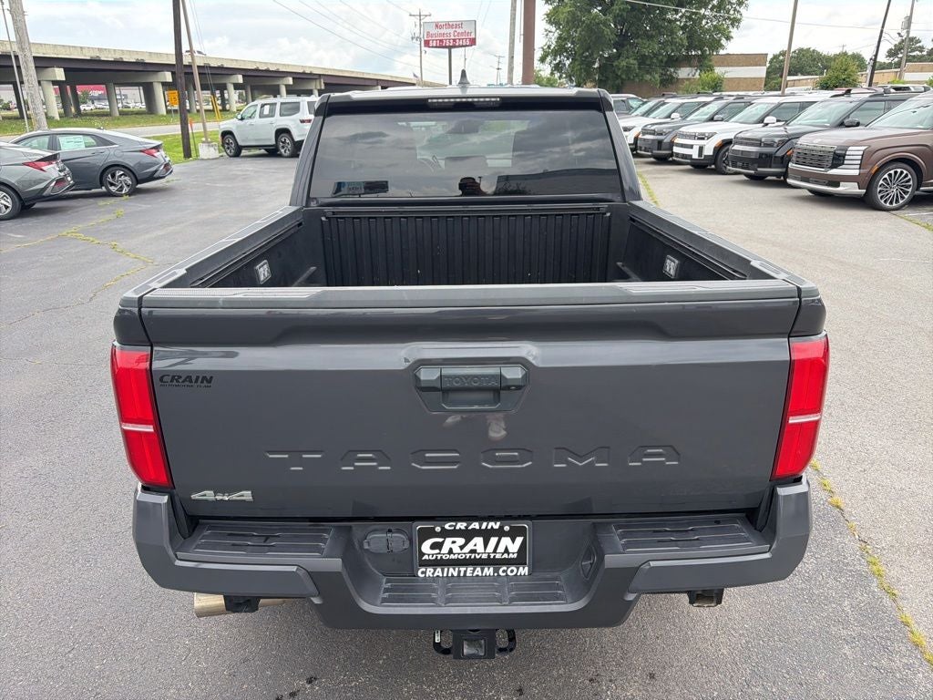2025 Toyota Tacoma SR5 1-Owner / Clean Carfax