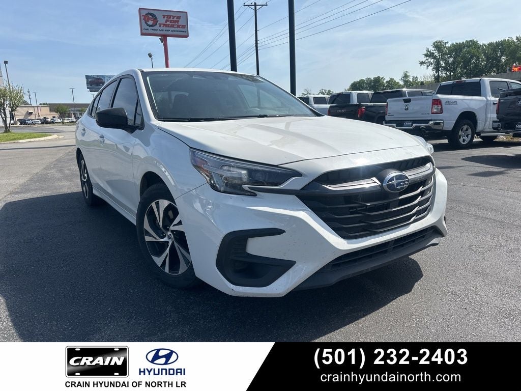 2024 Subaru Legacy Base Super Clean / STARLINK/Apple CarPlay/Android Auto