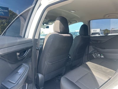 2024 Subaru Legacy Base Super Clean / STARLINK/Apple CarPlay/Android Auto