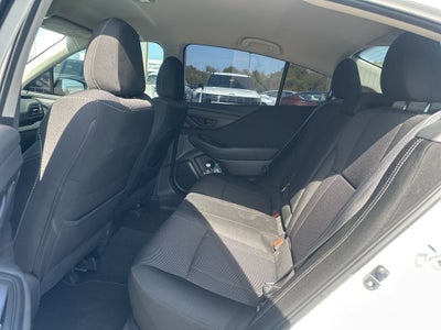 2024 Subaru Legacy Base Super Clean / STARLINK/Apple CarPlay/Android Auto
