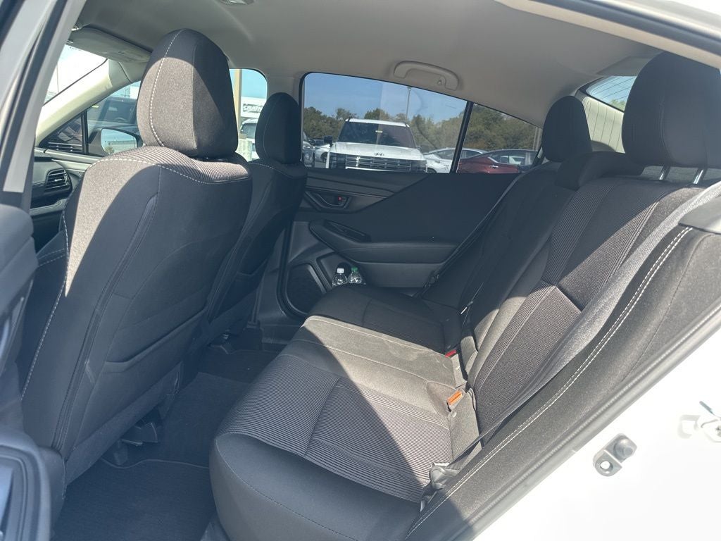 2024 Subaru Legacy Base Super Clean / STARLINK/Apple CarPlay/Android Auto