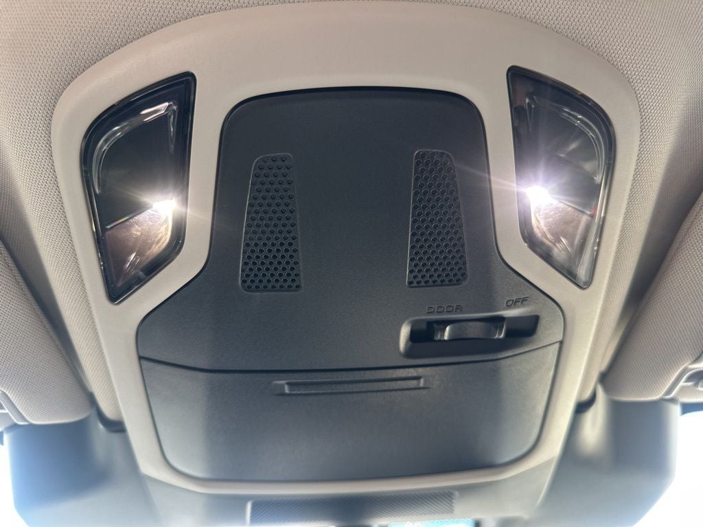 2024 Subaru Legacy Base Super Clean / STARLINK/Apple CarPlay/Android Auto