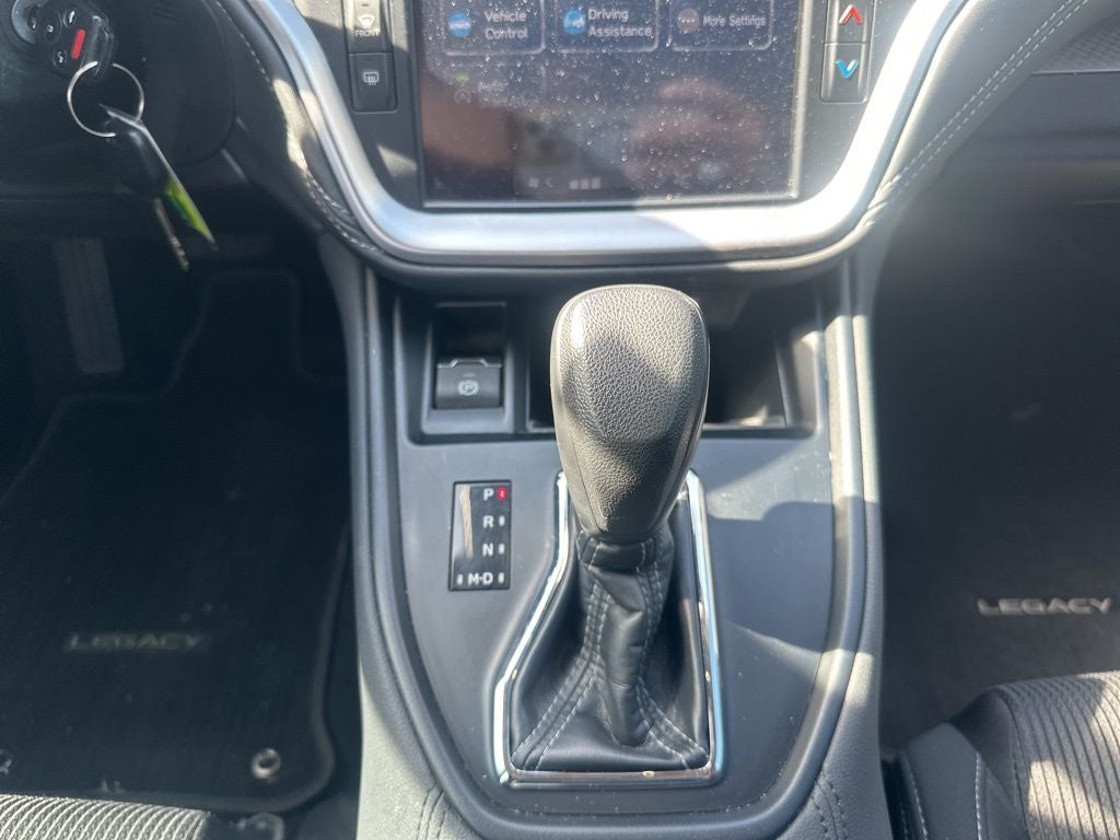 2024 Subaru Legacy Base Super Clean / STARLINK/Apple CarPlay/Android Auto