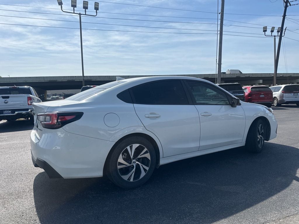 2024 Subaru Legacy Base Super Clean / STARLINK/Apple CarPlay/Android Auto