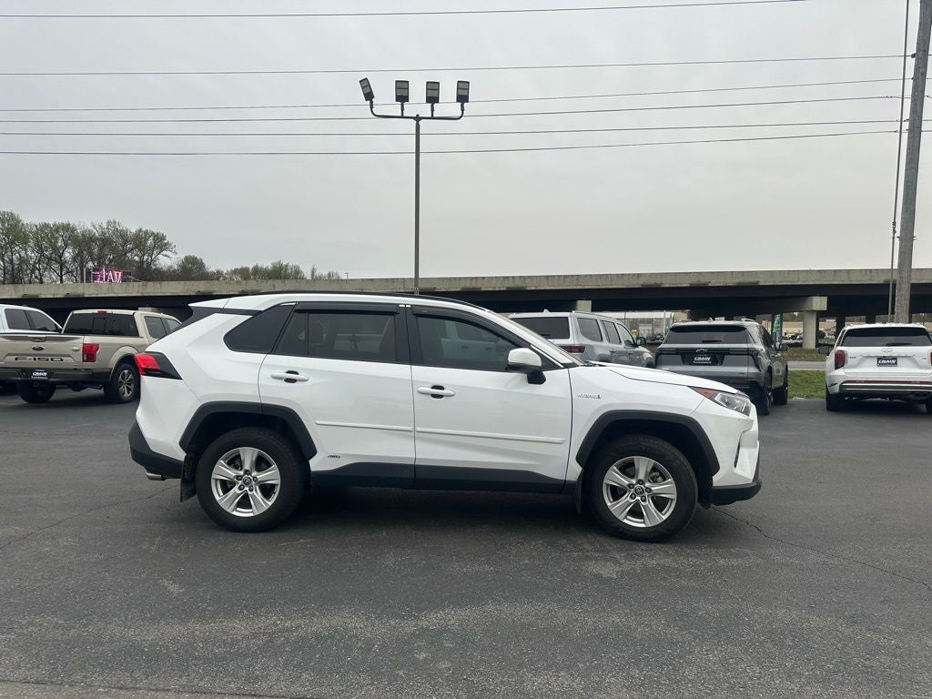 2021 Toyota RAV4 Hybrid XLE