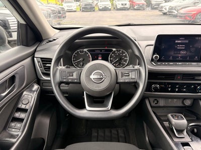 2024 Nissan Rogue S 1-Owner / Blind Spot / Rear Parking Sensors
