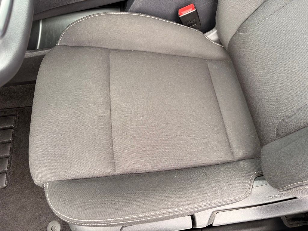 2024 Nissan Rogue S 1-Owner / Blind Spot / Rear Parking Sensors