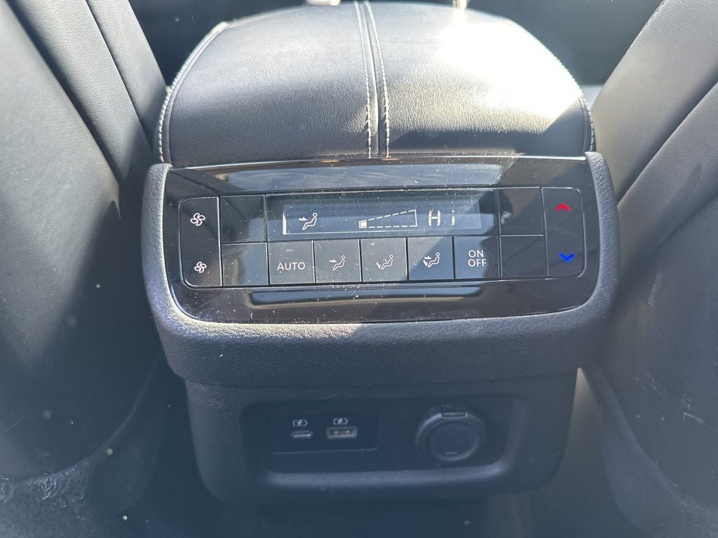 2023 INFINITI QX60 PURE