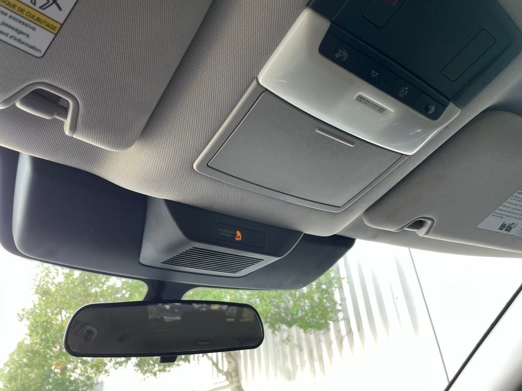 2022 Nissan Pathfinder SV 1-Owner / NissanConnect featuring Apple CarPlay an