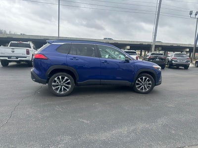 2025 Toyota Corolla Cross XLE