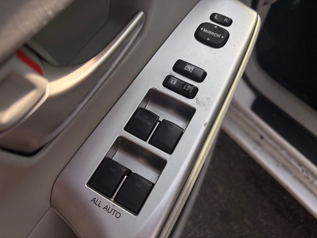 2013 Toyota Prius v Two