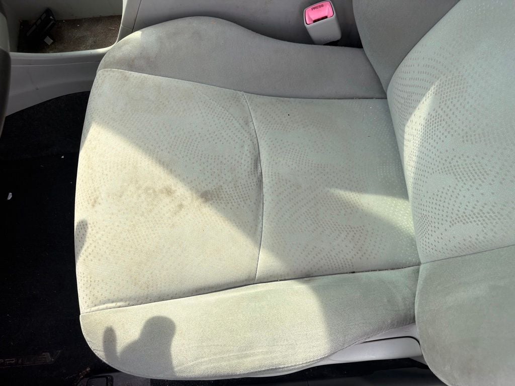2013 Toyota Prius v Two