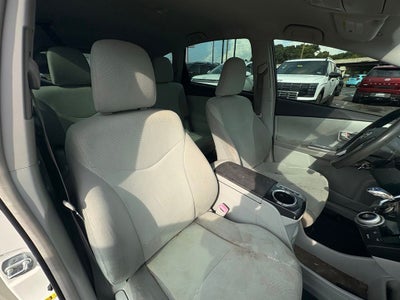 2013 Toyota Prius v Two