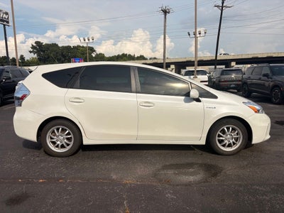 2013 Toyota Prius v Two