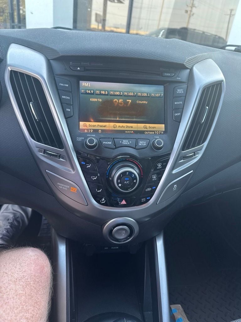 2013 Hyundai Veloster Base w/Gray