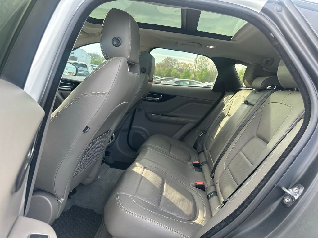 2018 Jaguar F-PACE 35t R-Sport