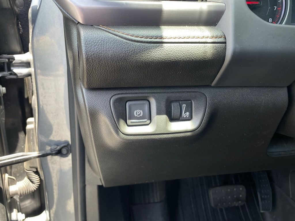2022 GMC Acadia AT4