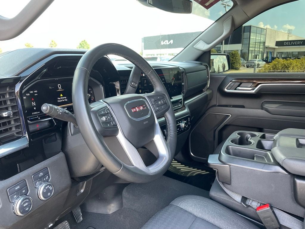 2025 GMC Sierra 1500 SLE