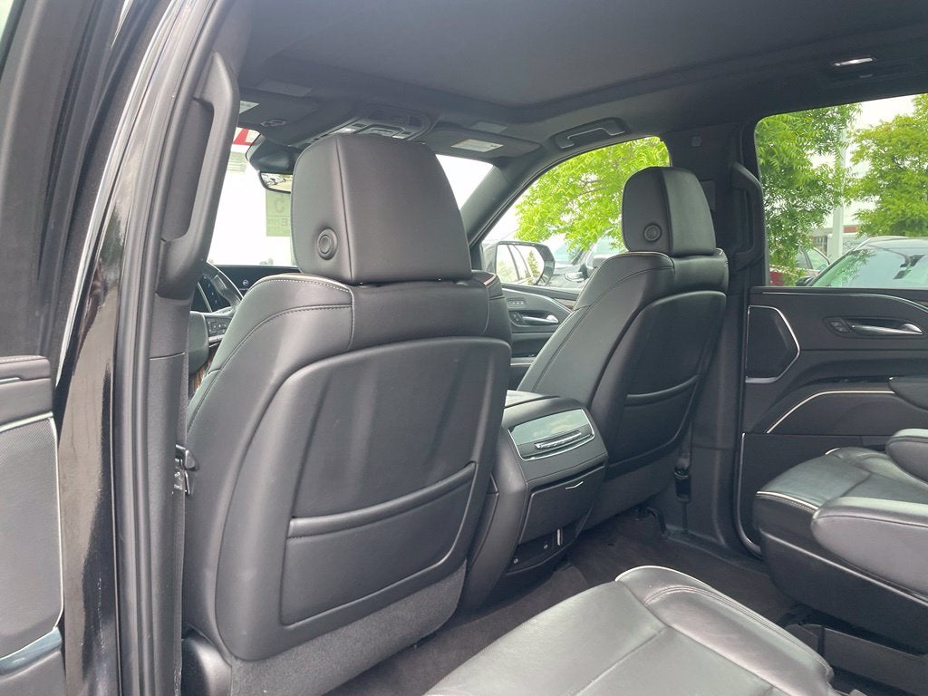 2023 Cadillac Escalade ESV Premium