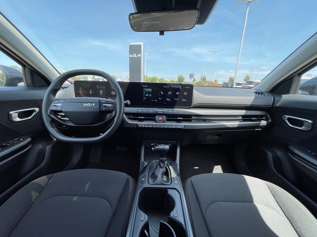 2026 Kia K4 LX