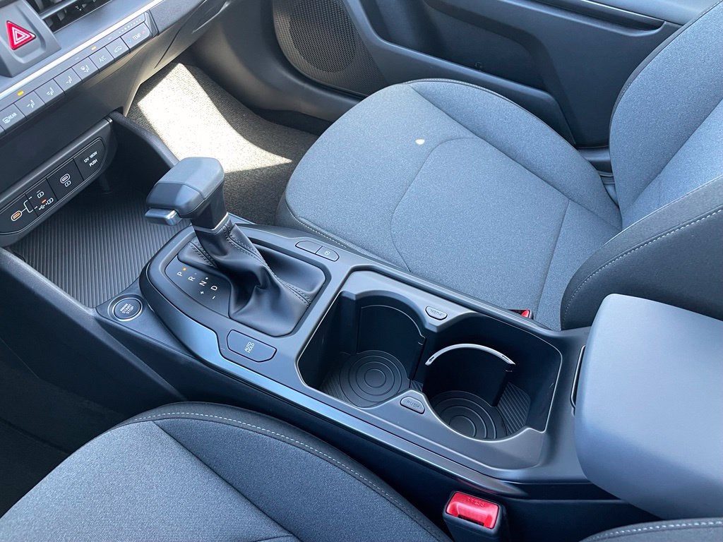 2027 Kia K4 LXS