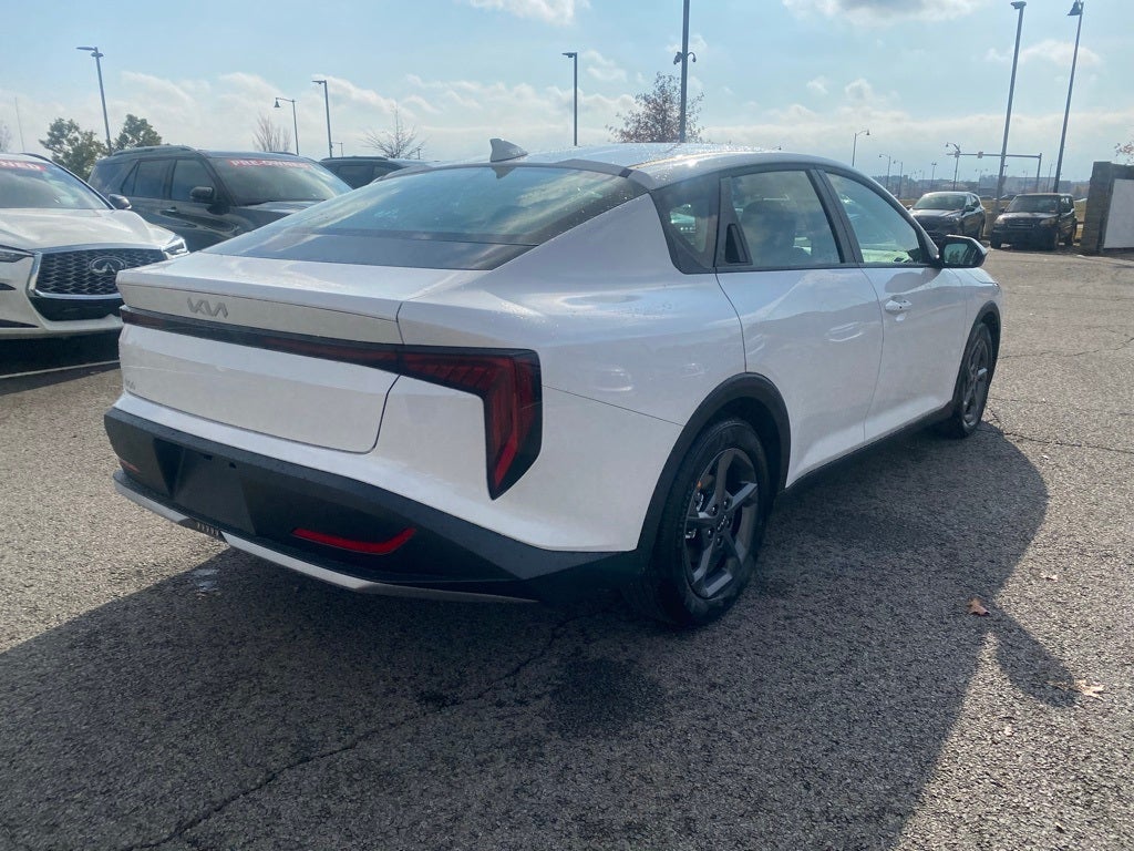 2025 Kia K4 LXS