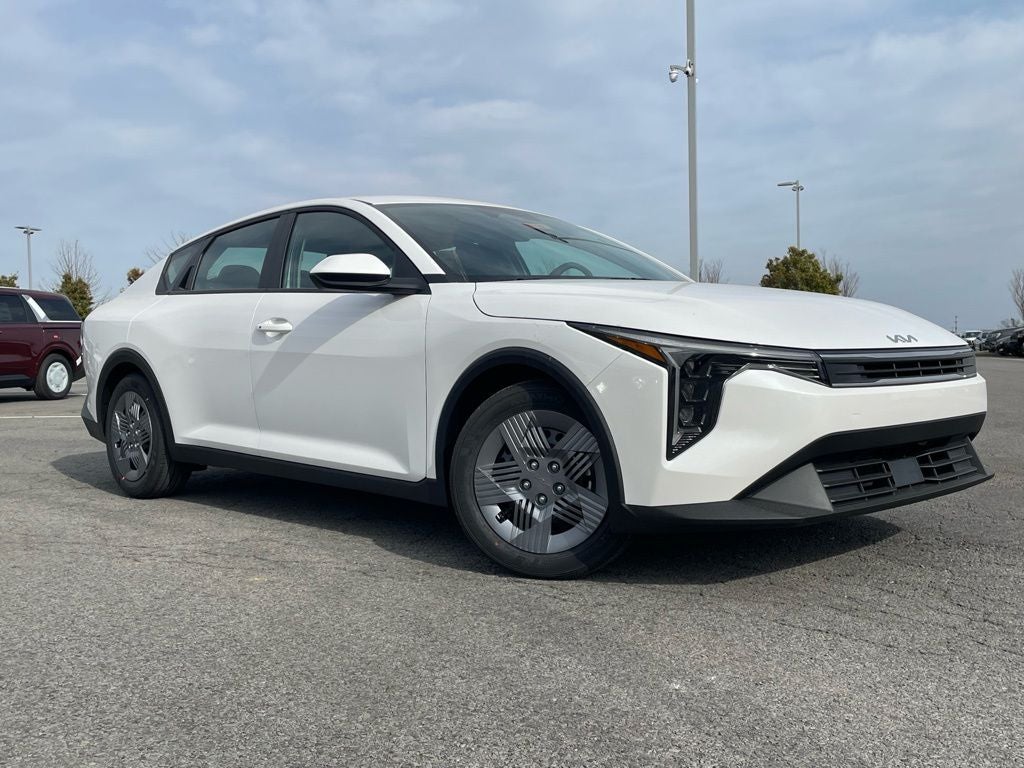 2026 Kia K4 LX