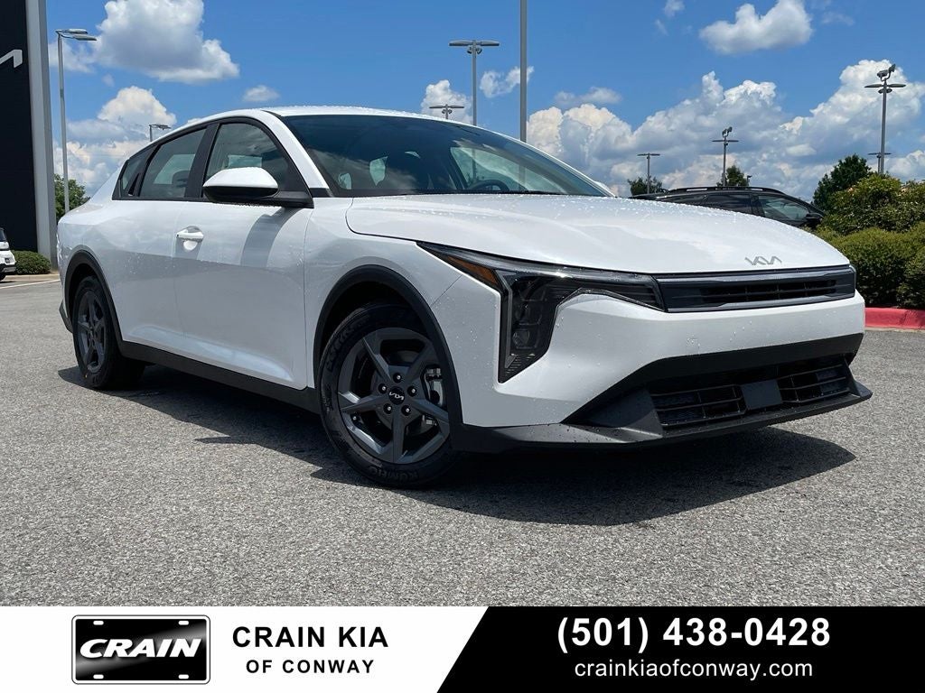 2026 Kia K4 LXS AT's photo