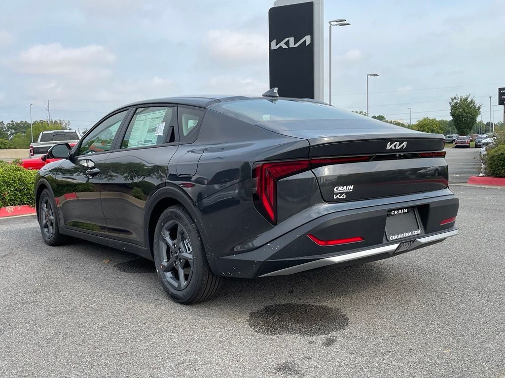 2026 Kia K4 LXS