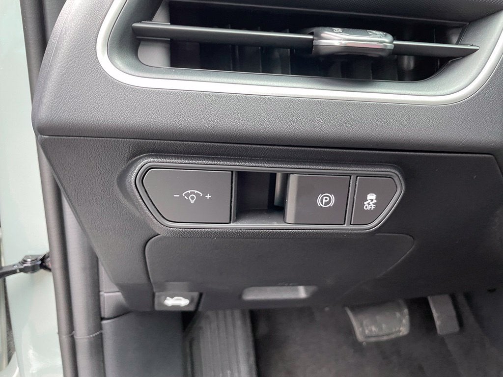 2027 Kia K4 LXS