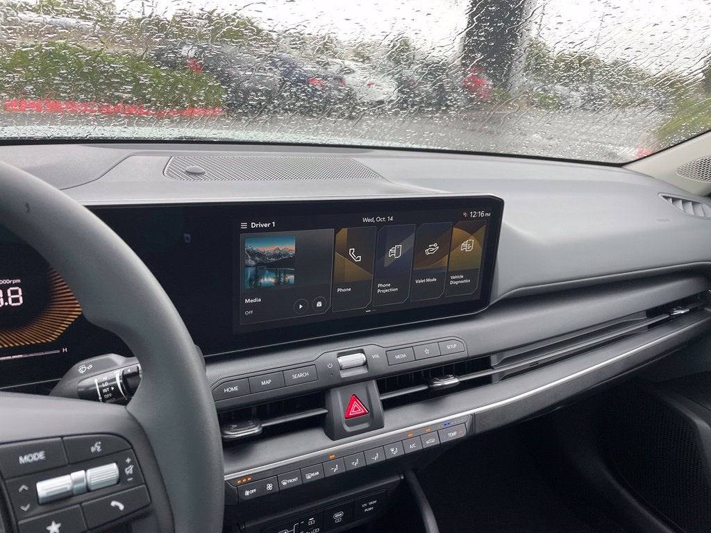 2027 Kia K4 LXS