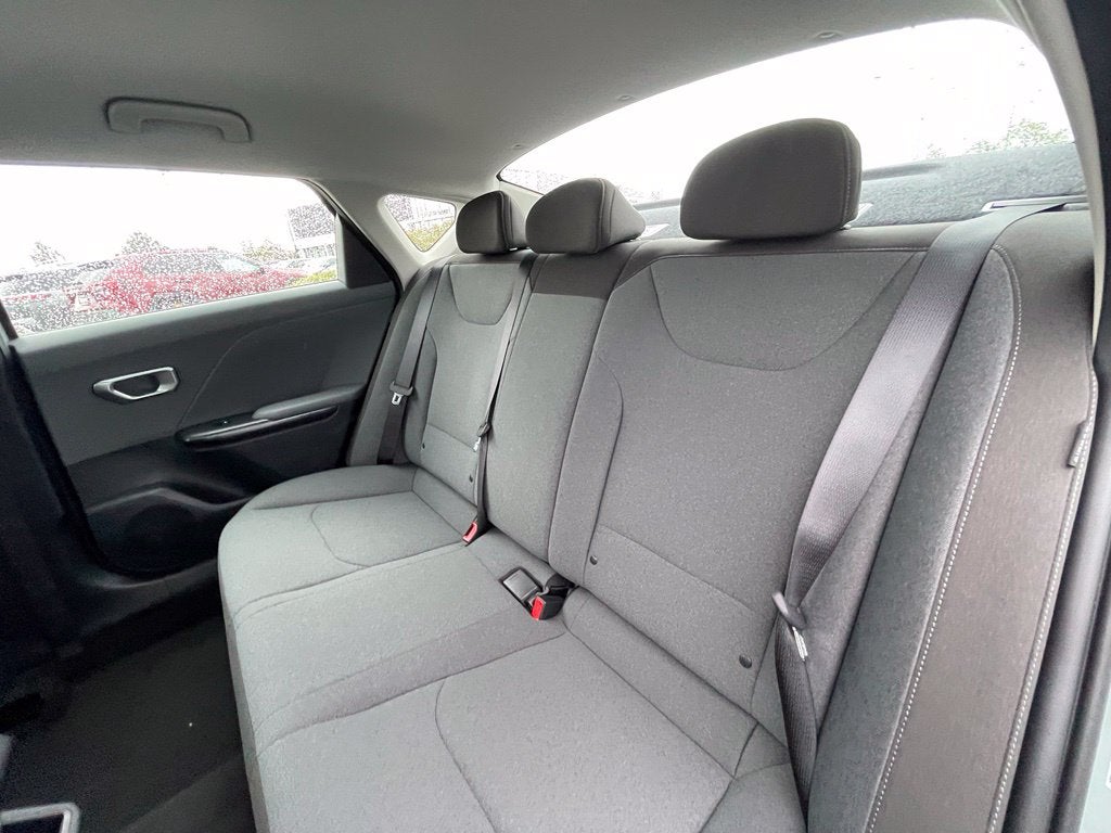 2027 Kia K4 LXS