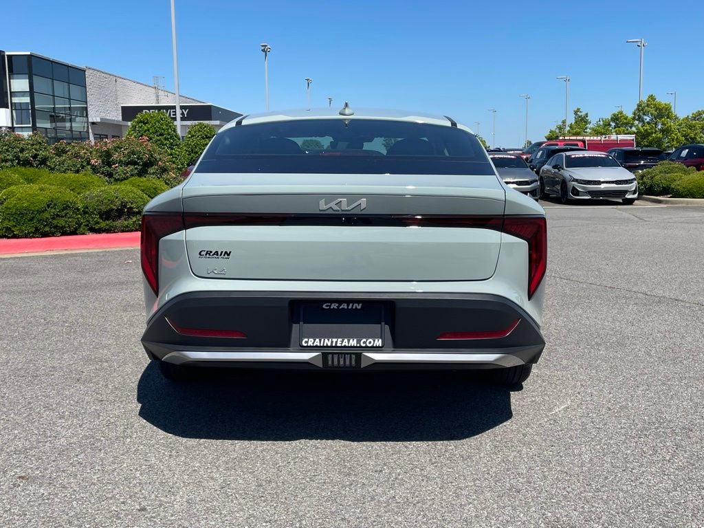 2026 Kia K4 LXS