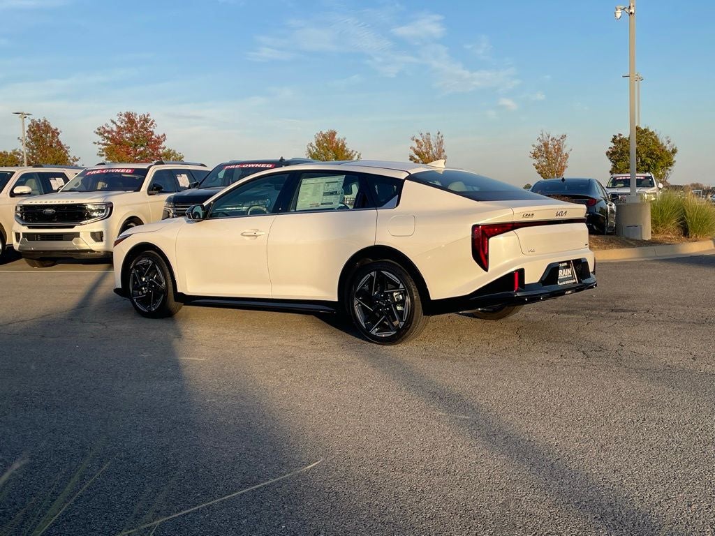 2025 Kia K4 GT-Line