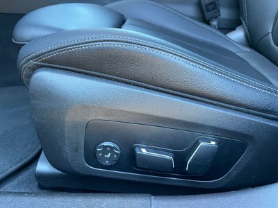 2024 BMW 3 Series 330i