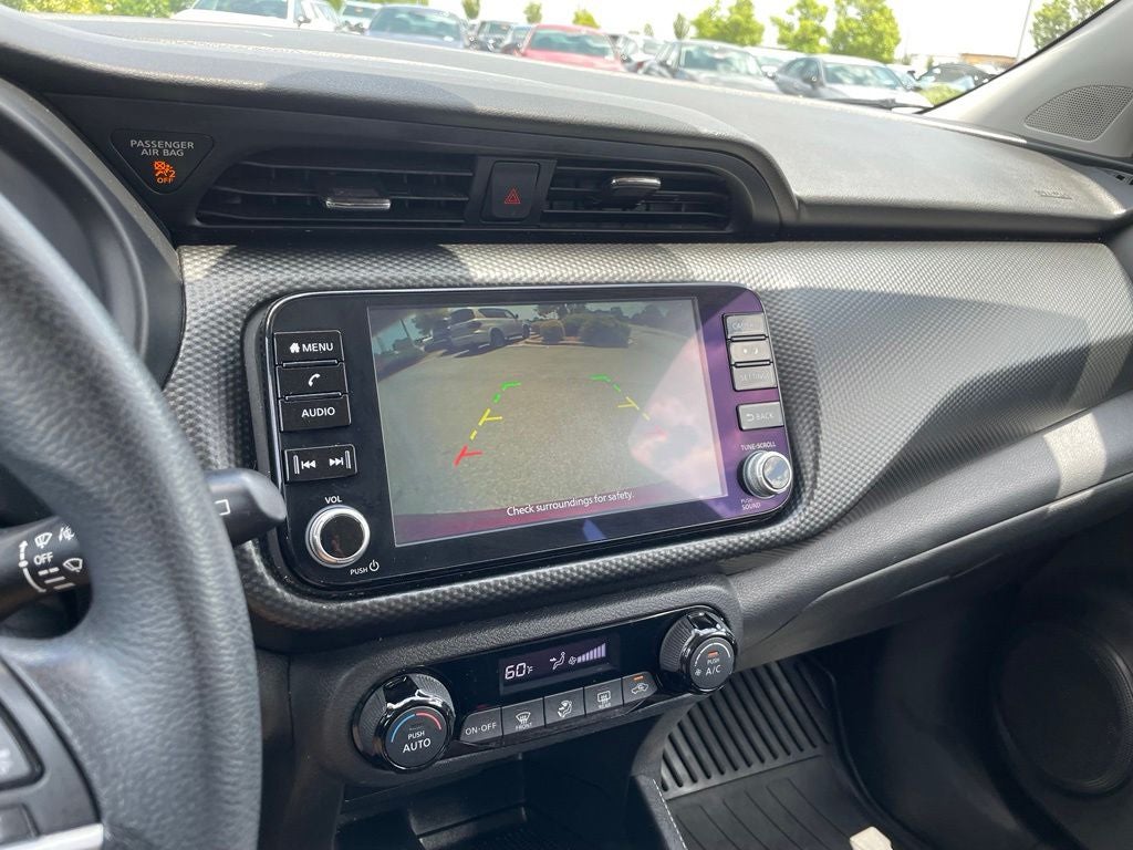 2022 Nissan Kicks SV
