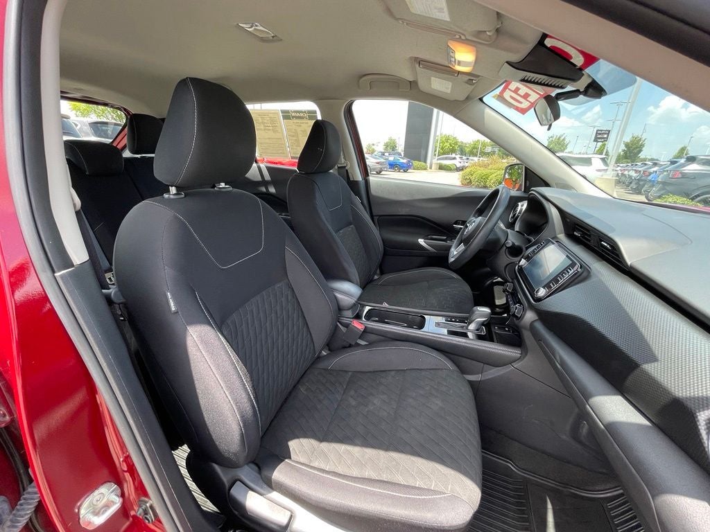 2022 Nissan Kicks SV