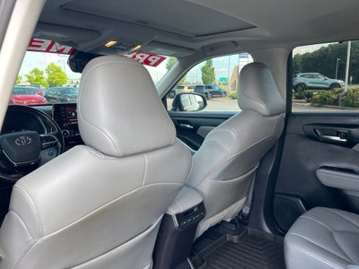 2021 Toyota Highlander Hybrid XLE
