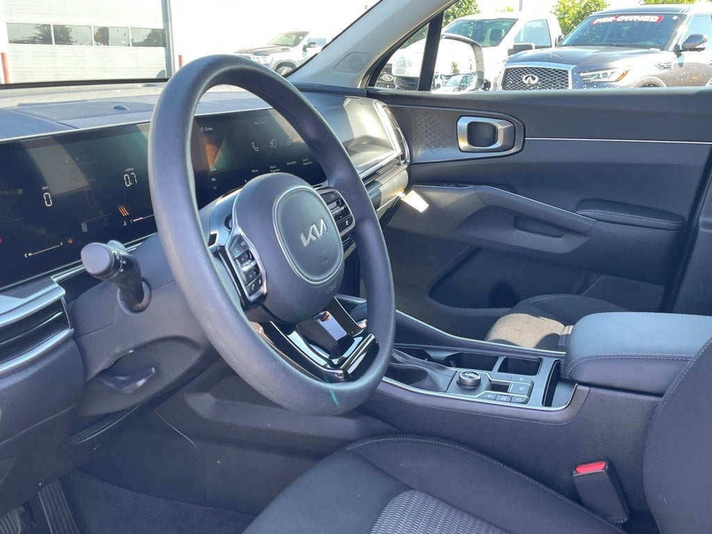 2025 Kia Sorento LX