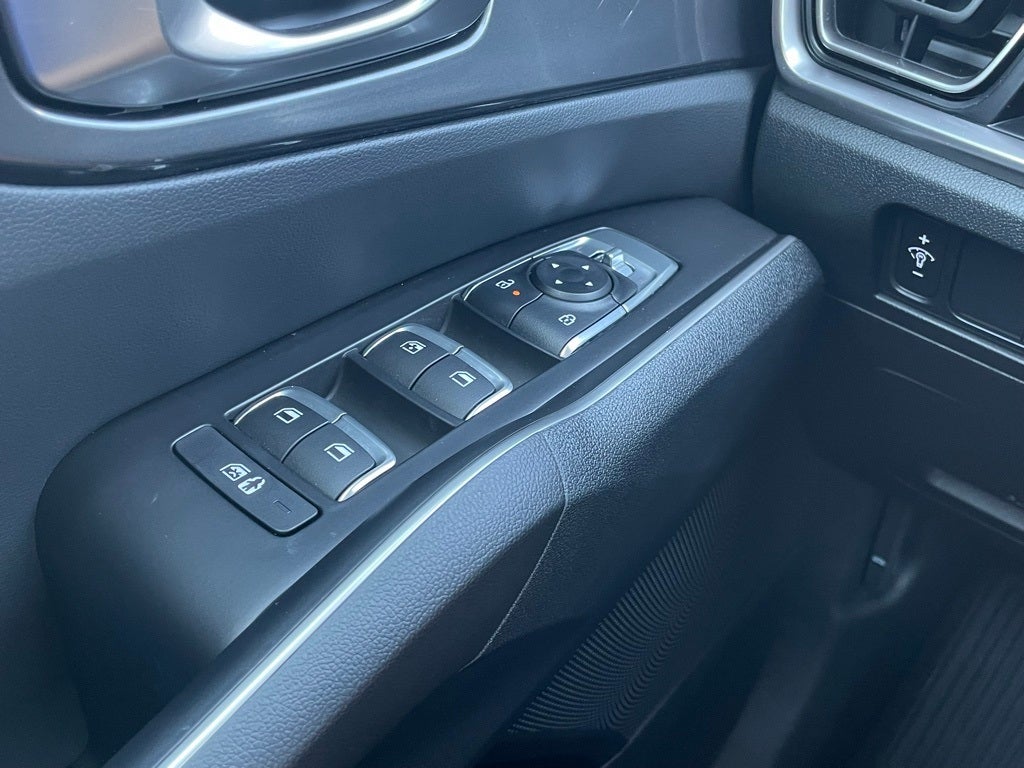 2025 Kia Sorento LX
