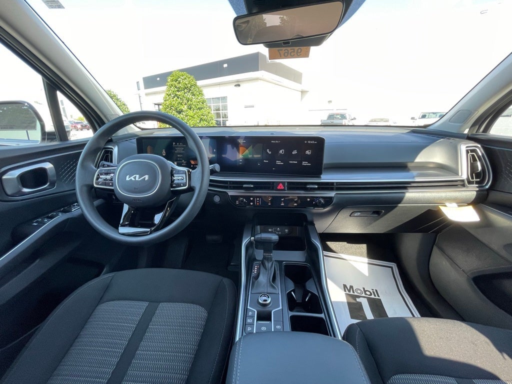 2025 Kia Sorento LX