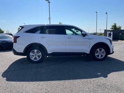 2025 Kia Sorento LX