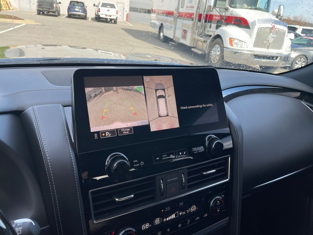 2023 INFINITI QX80 Sensory