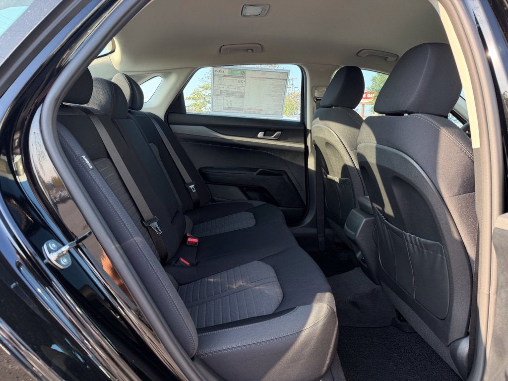 2026 Kia K5 LXS