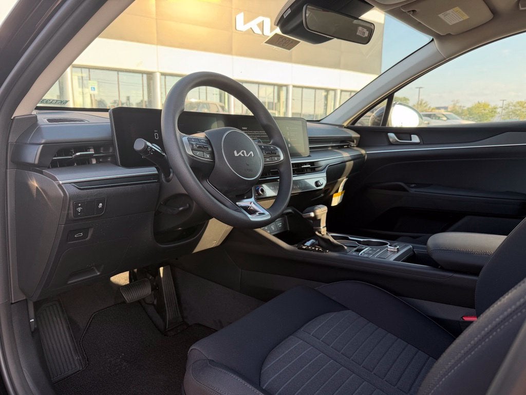 2026 Kia K5 LXS