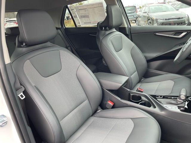 2025 Kia Niro EX Touring