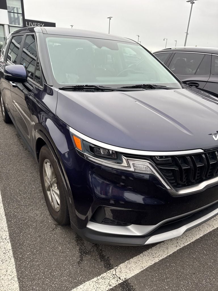 2023 Kia Carnival LX