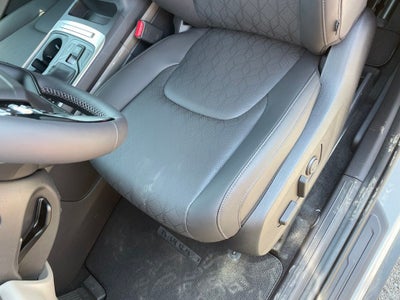 2027 Kia Carnival LXS