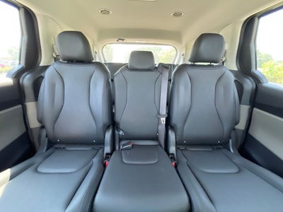 2027 Kia Carnival LXS
